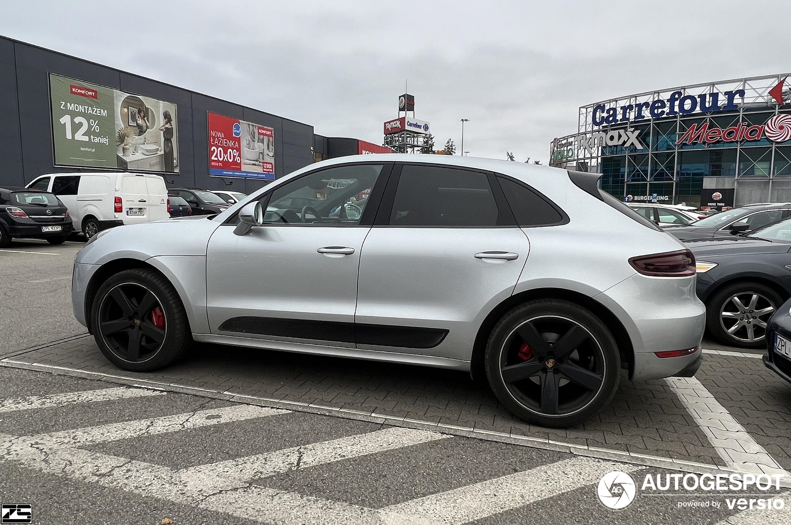 Porsche 95B Macan GTS