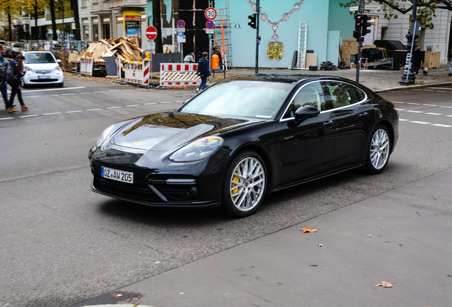 Porsche 971 Panamera Turbo S E-Hybrid