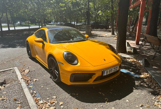 Porsche 992 Carrera 4S