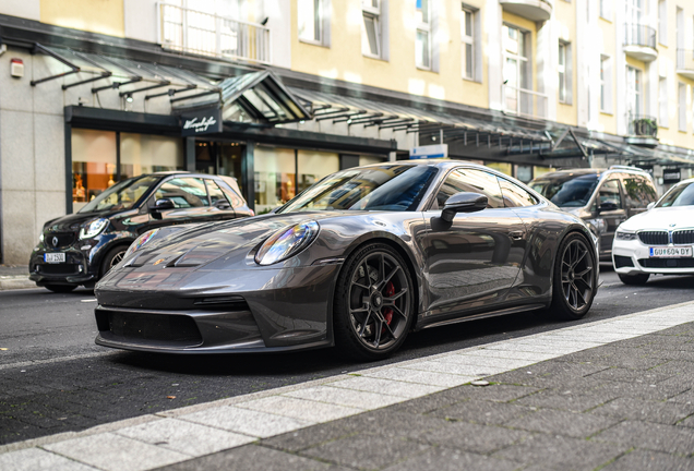 Porsche 992 GT3 Touring