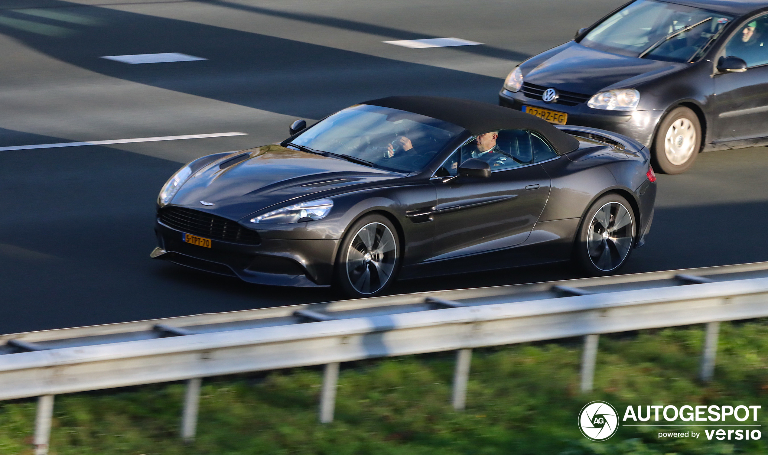 Aston Martin Vanquish Volante