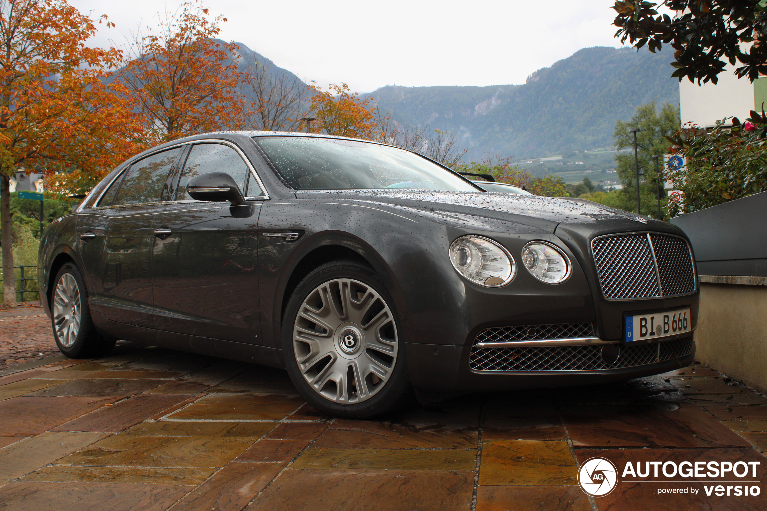 Bentley Flying Spur W12