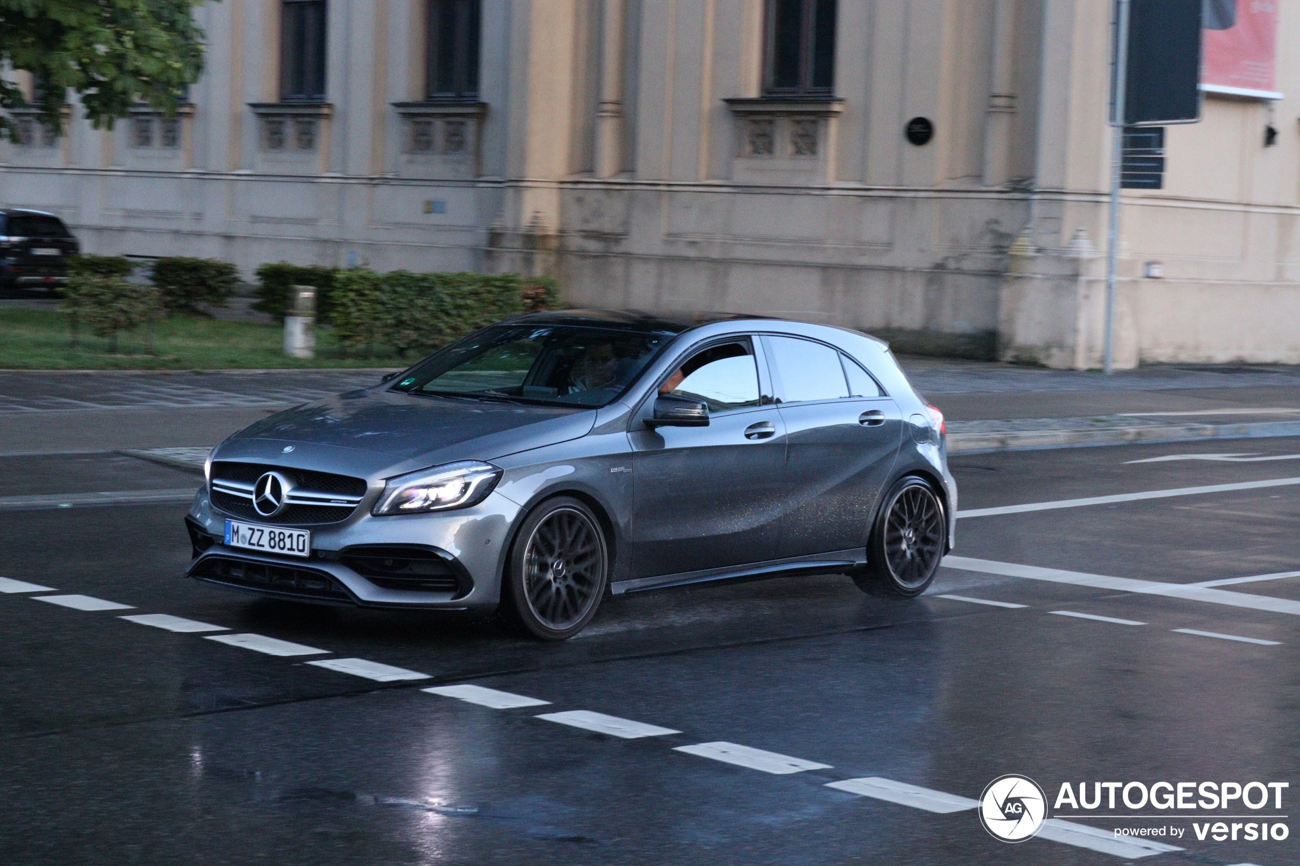 Mercedes-AMG A 45 W176 2015