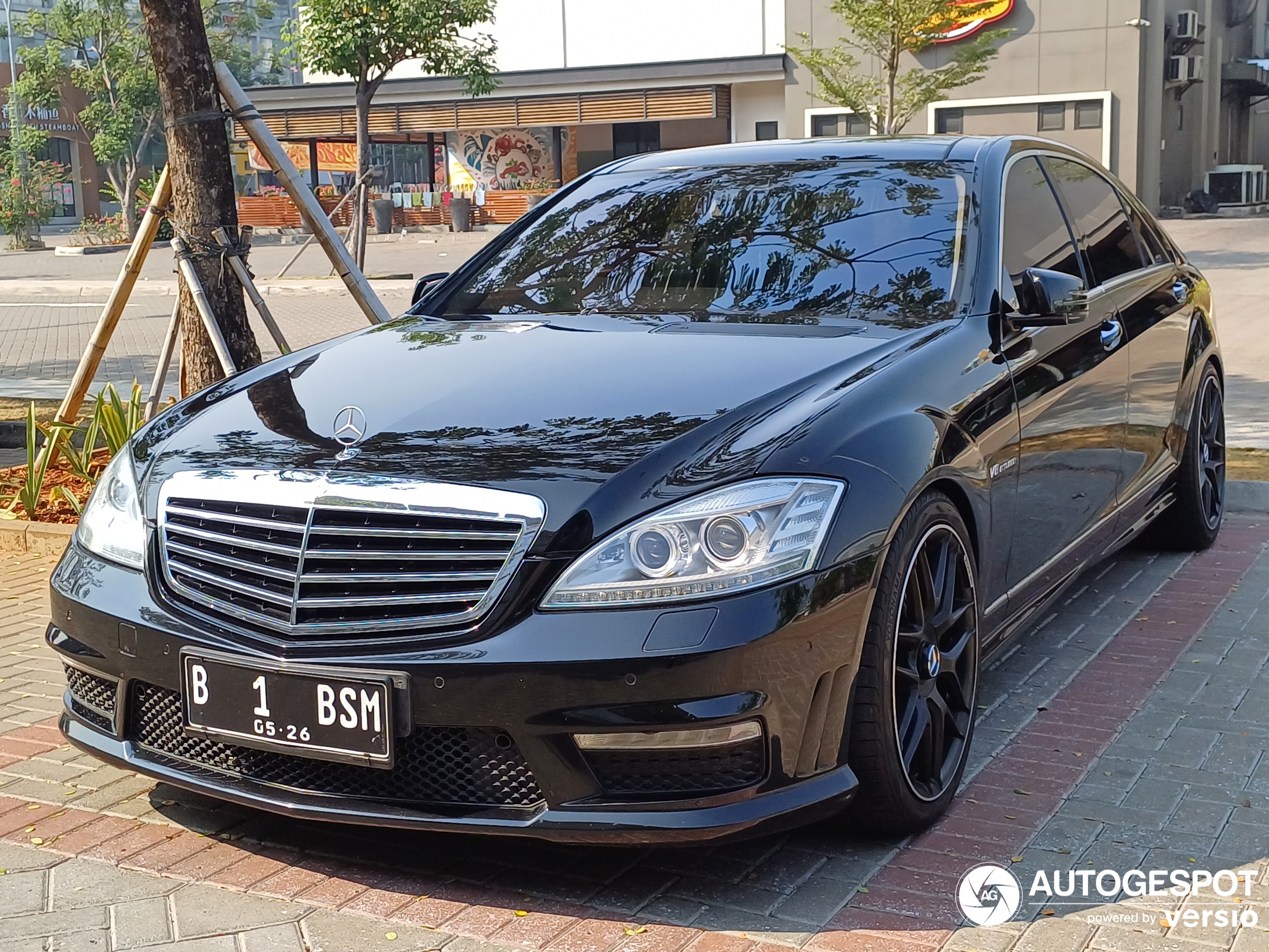 Mercedes-Benz S 63 AMG W221 2011