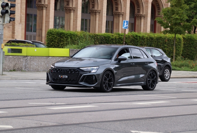 Audi RS3 Sportback 8Y