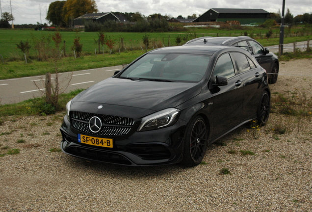 Mercedes-AMG A 45 W176 2015