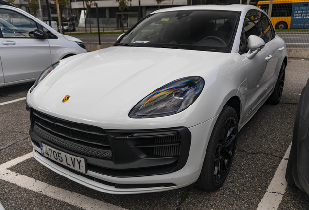 Porsche 95B Macan GTS MkIII