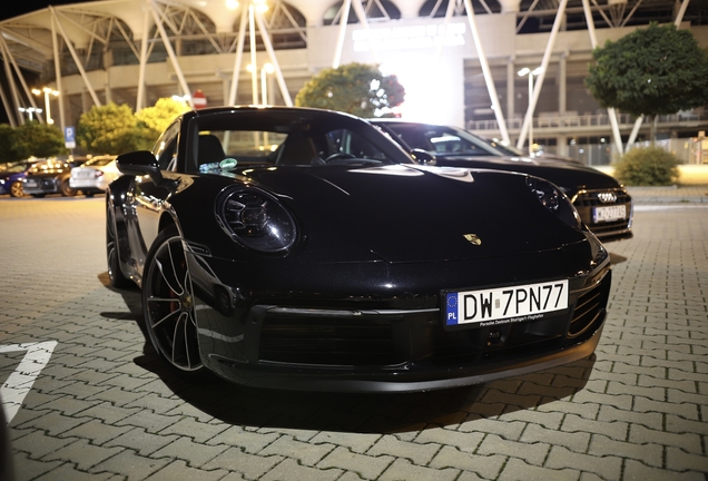 Porsche 992 Carrera 4S