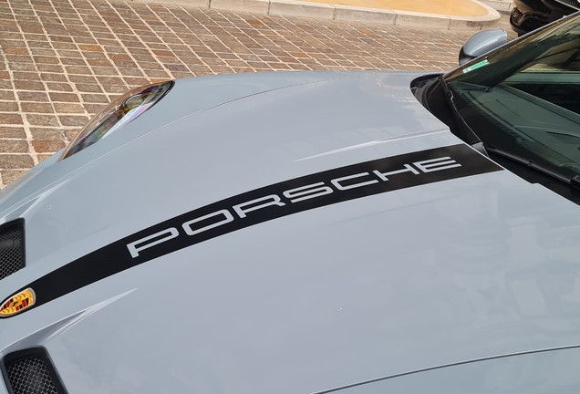 Porsche 992 GT3 Touring