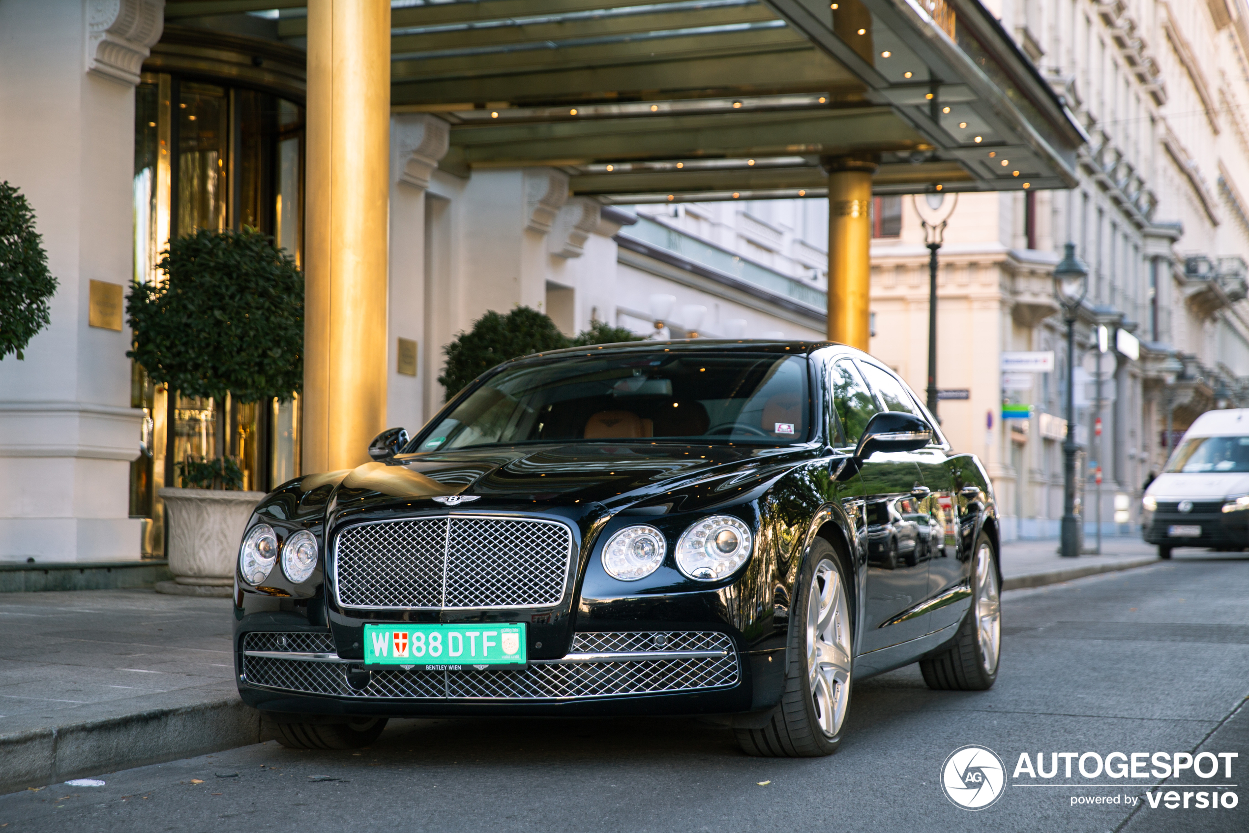 Bentley Flying Spur W12