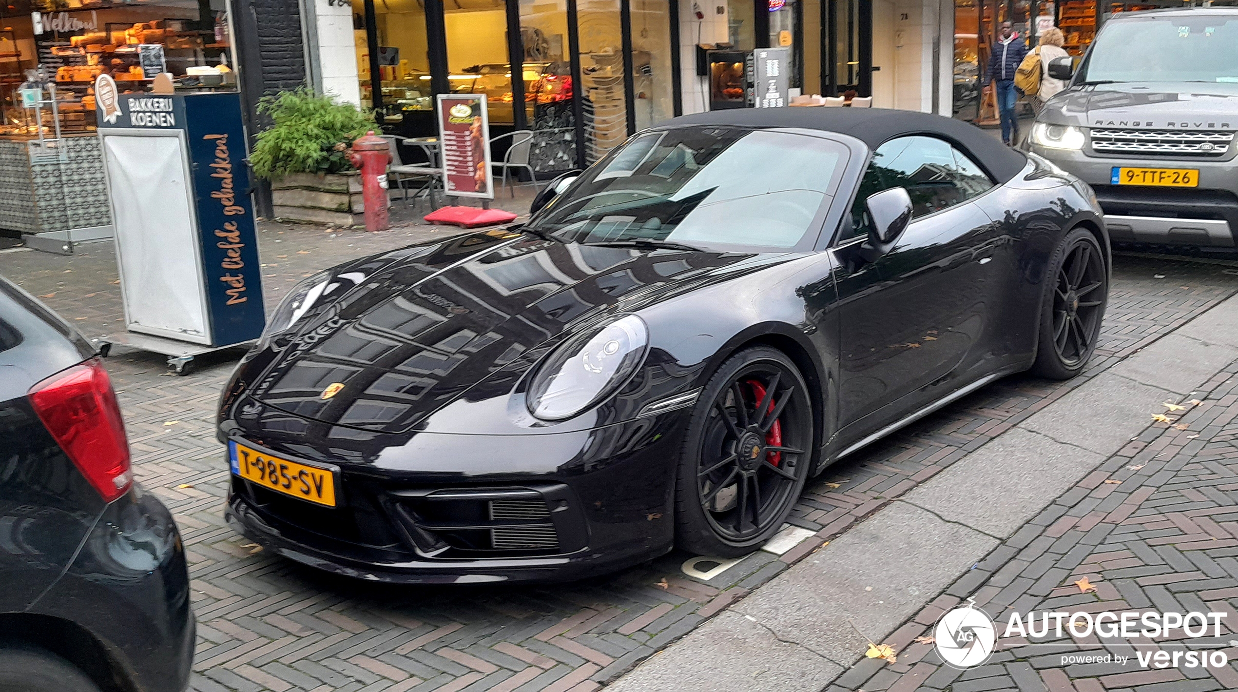 Porsche 992 Carrera 4 GTS Cabriolet