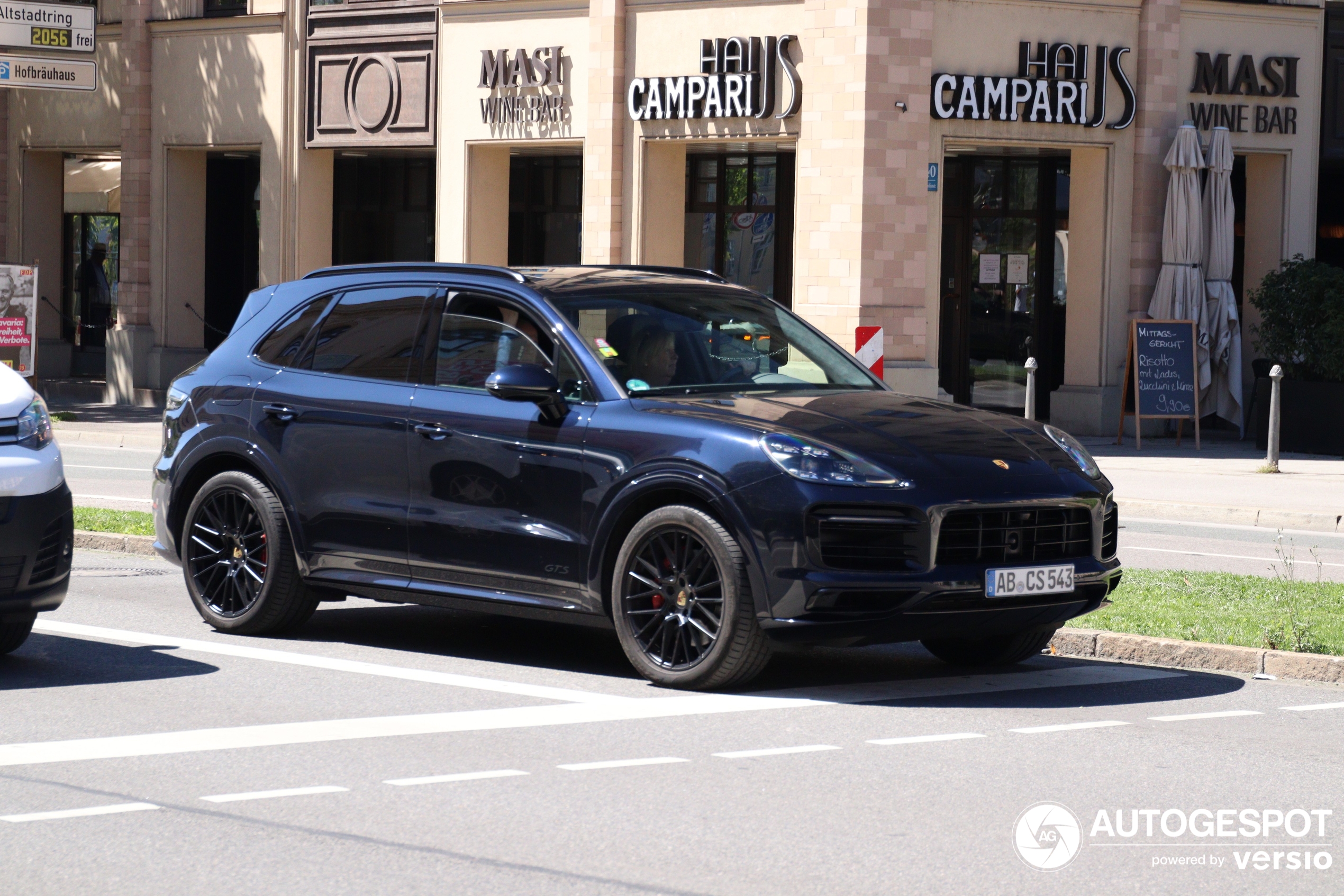 Porsche 9YA Cayenne GTS