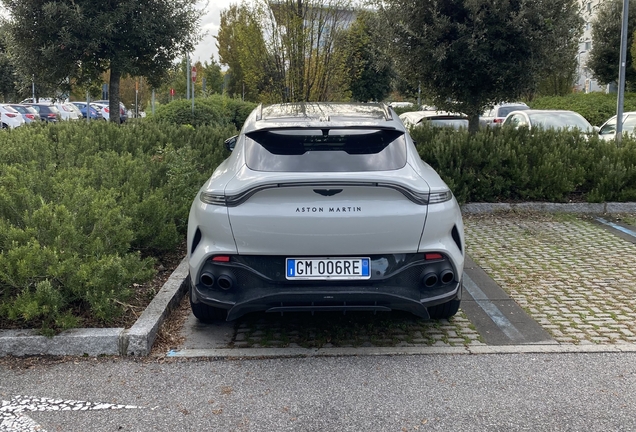 Aston Martin DBX707