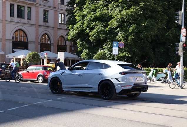 Lamborghini Urus S