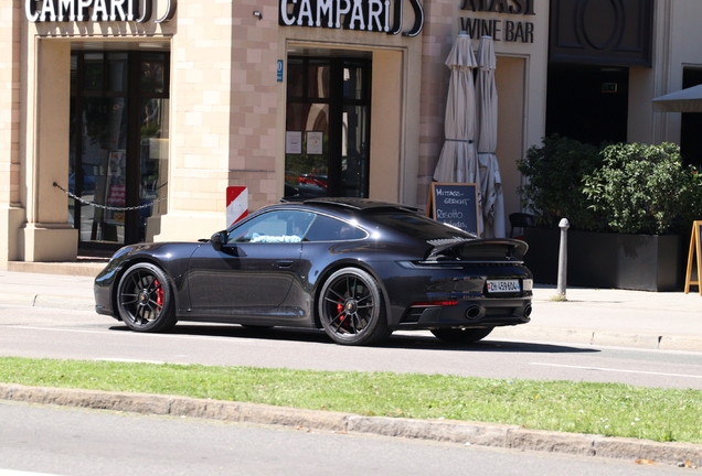 Porsche 992 Carrera GTS