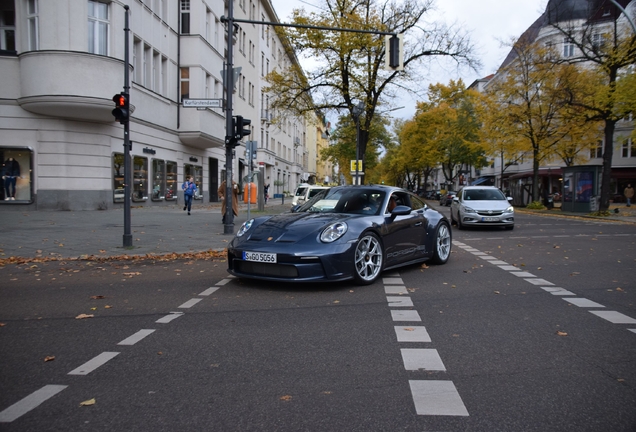 Porsche 992 S/T