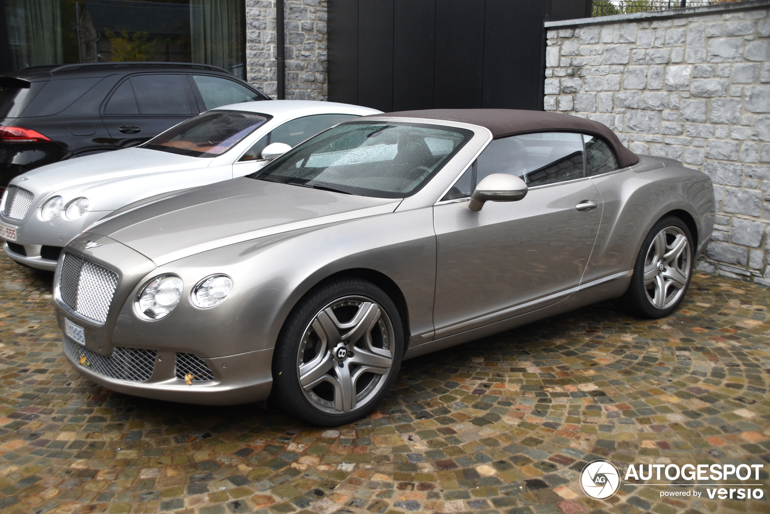 Bentley Continental GTC 2012