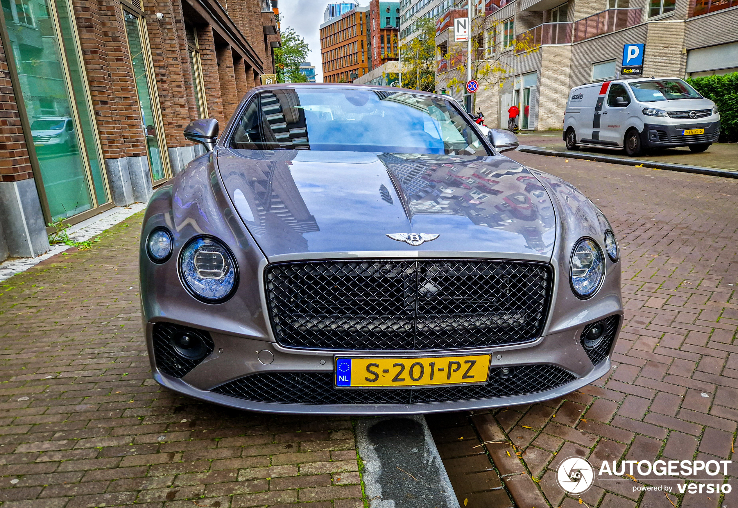 Bentley Continental GTC V8 Azure