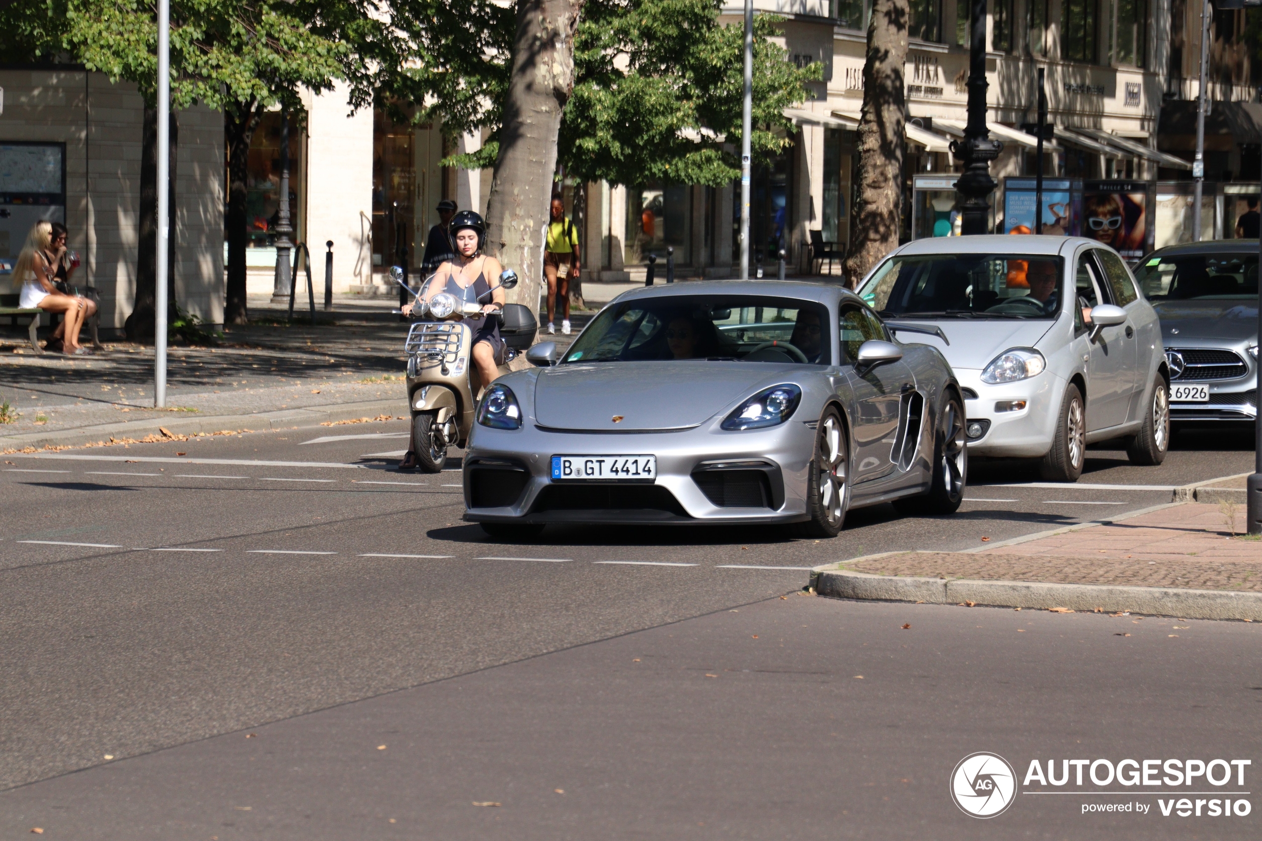 Porsche 718 Cayman GT4