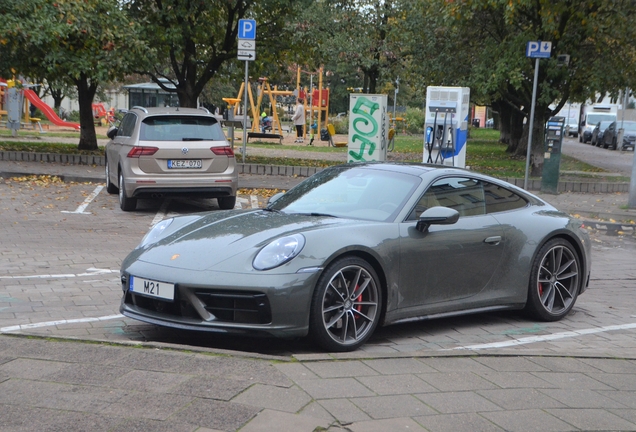 Porsche 992 Carrera 4S