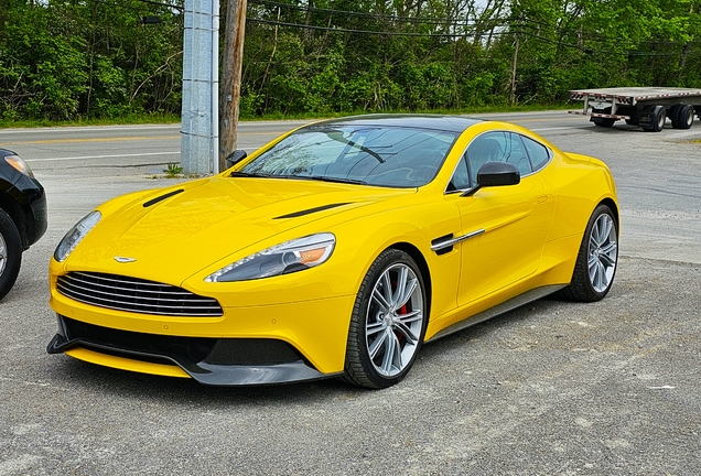 Aston Martin Vanquish 2013