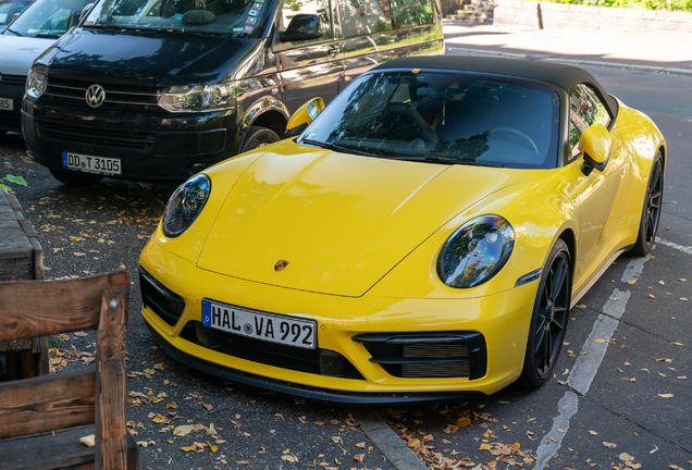 Porsche 992 Carrera 4 GTS Cabriolet