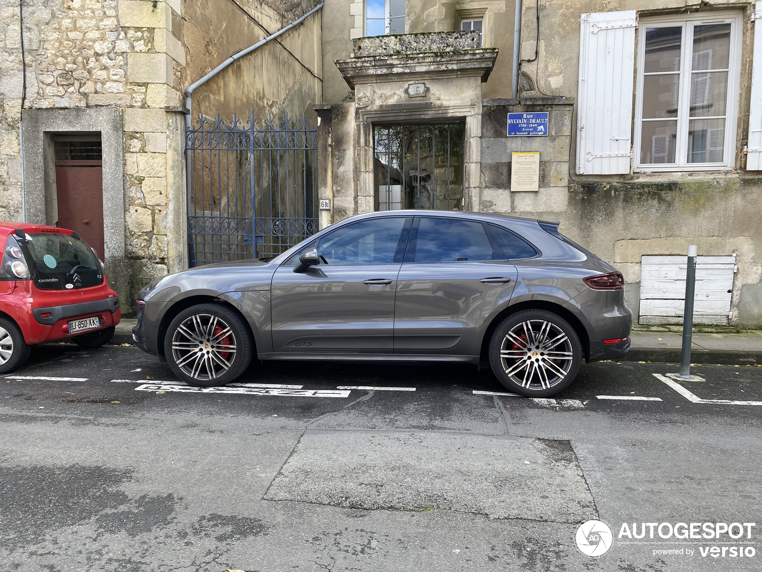 Porsche 95B Macan GTS