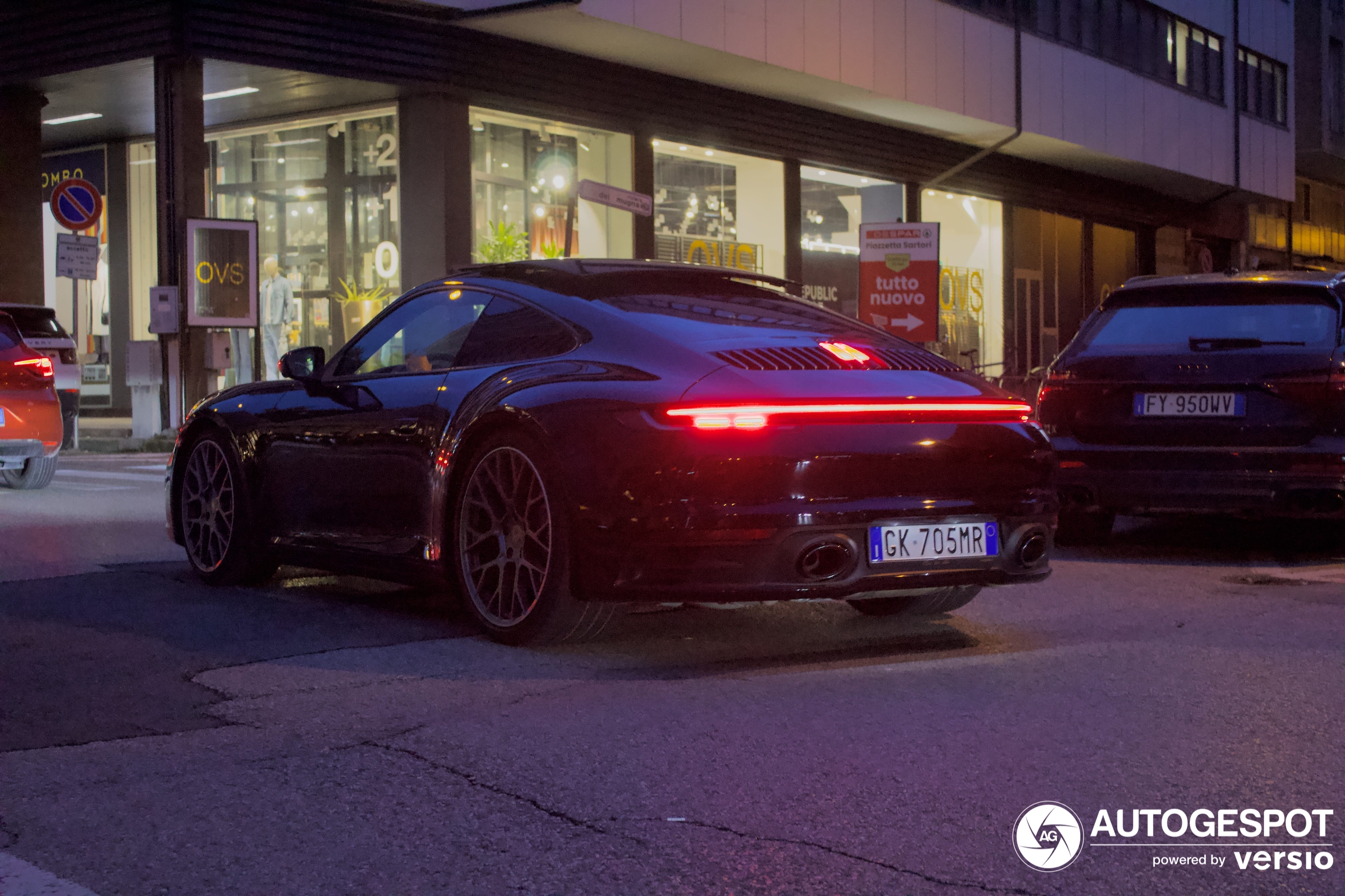 Porsche 992 Carrera 4S