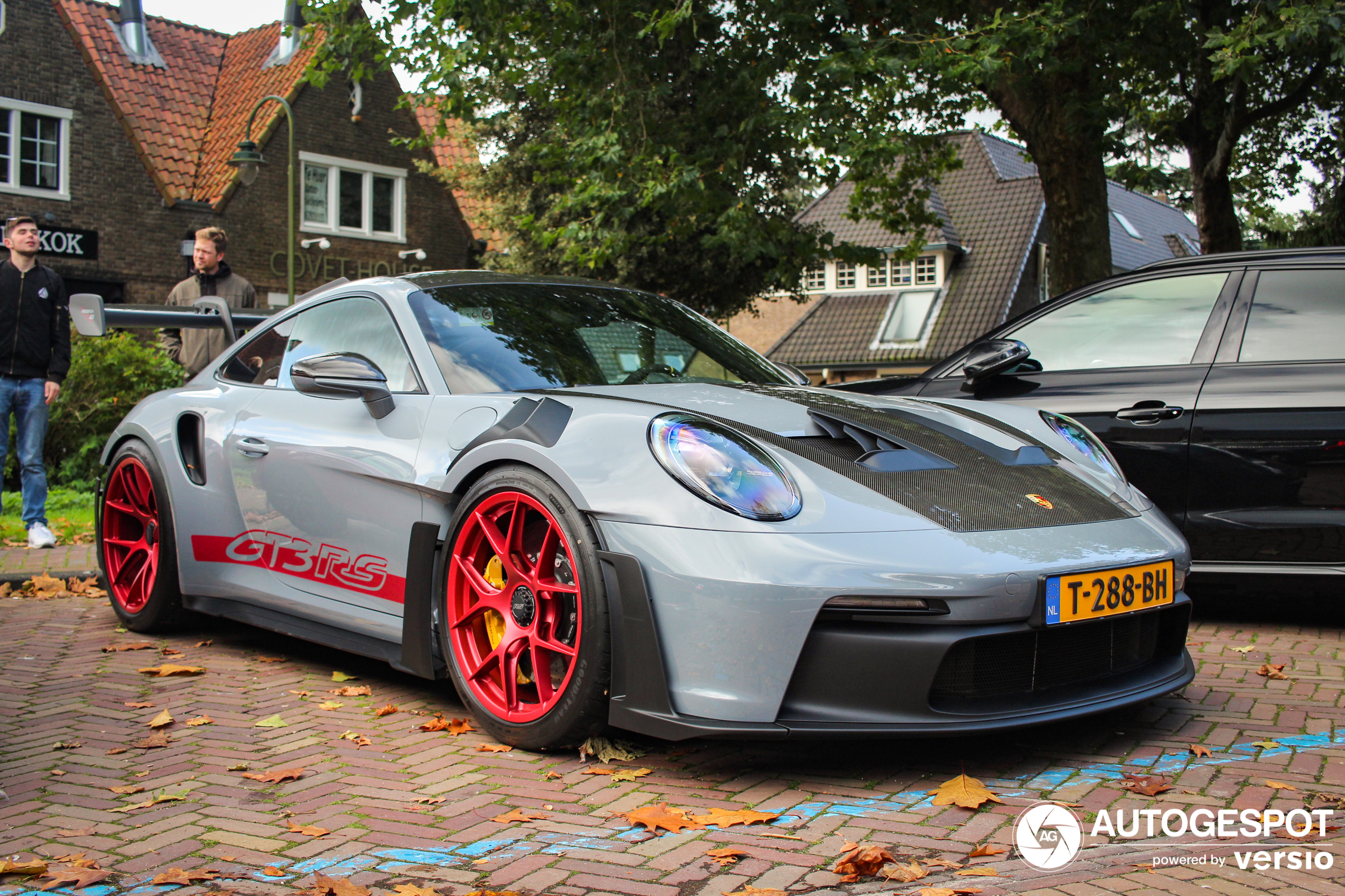 Porsche 992 GT3 RS Weissach Package