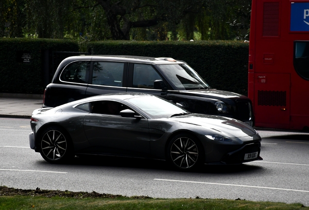 Aston Martin V8 Vantage 2018