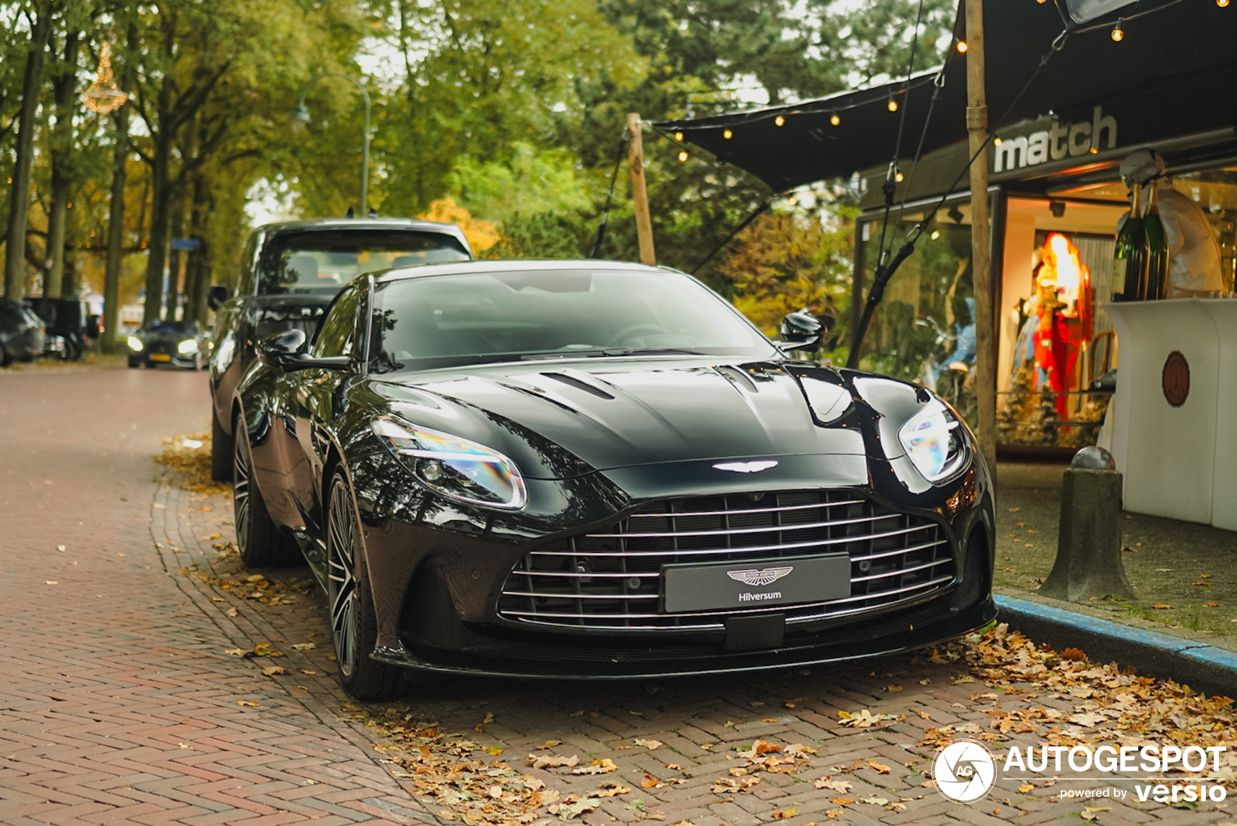 Aston Martin DB12