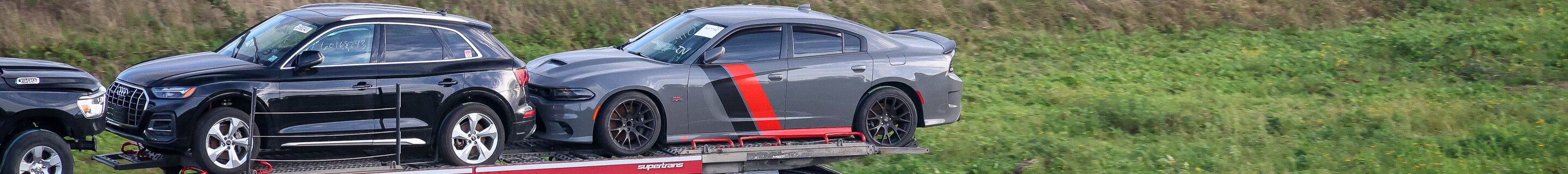 Dodge Charger SRT-8 Super Bee 2012