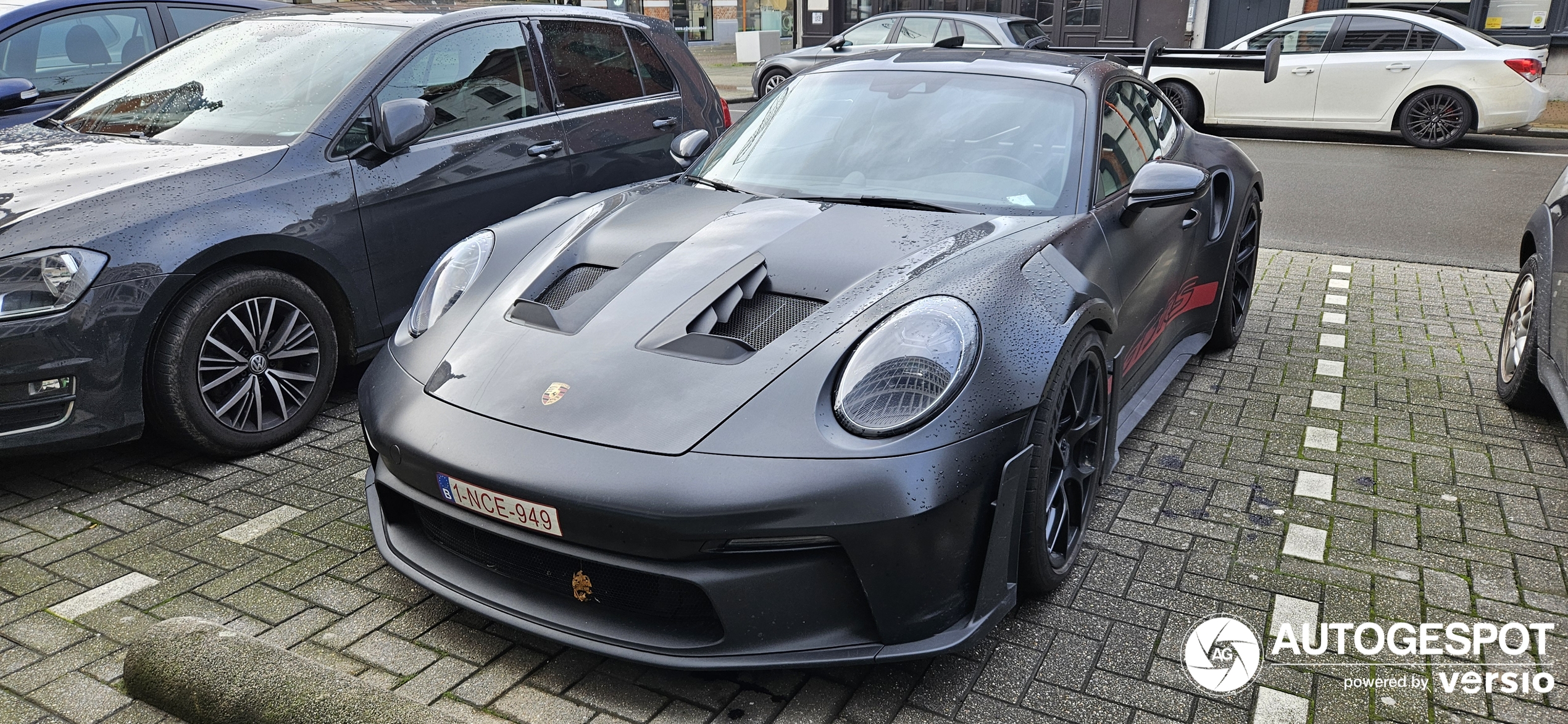 Porsche 992 GT3 RS Weissach Package