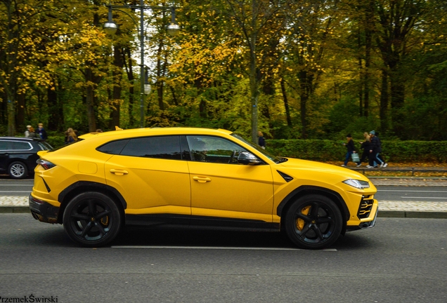 Lamborghini Urus