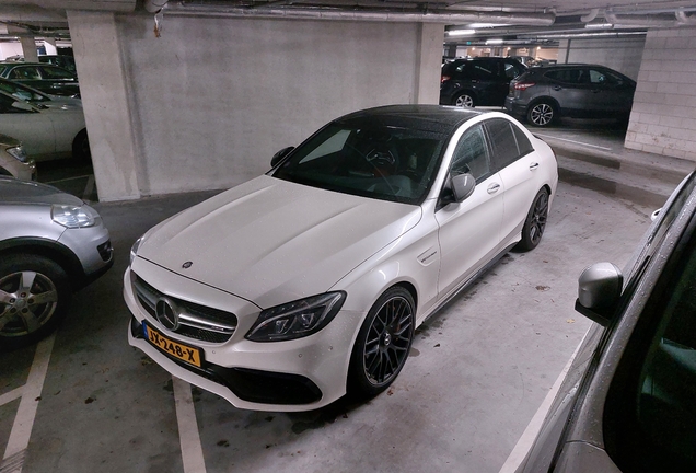 Mercedes-AMG C 63 S W205