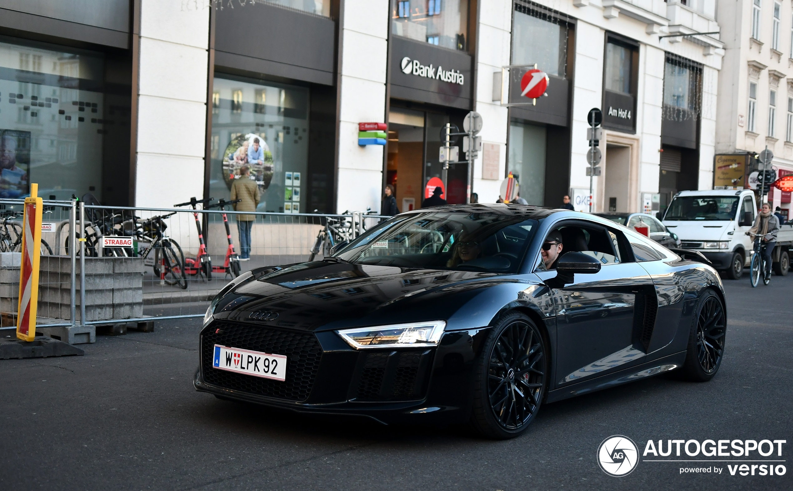 Audi R8 V10 Plus 2015