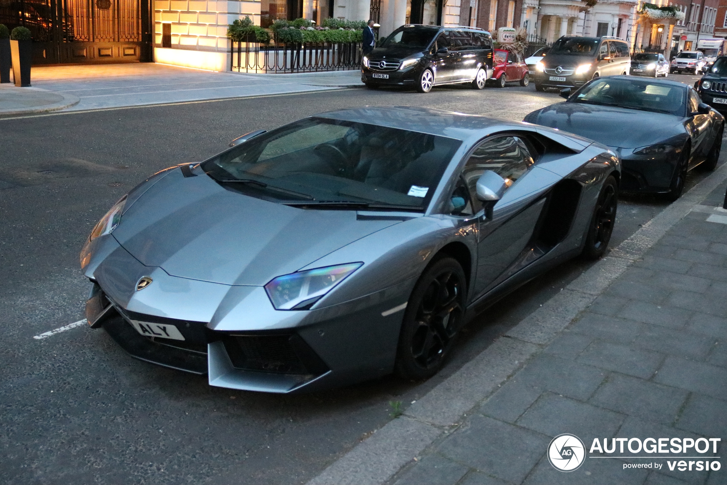 Lamborghini Aventador LP700-4