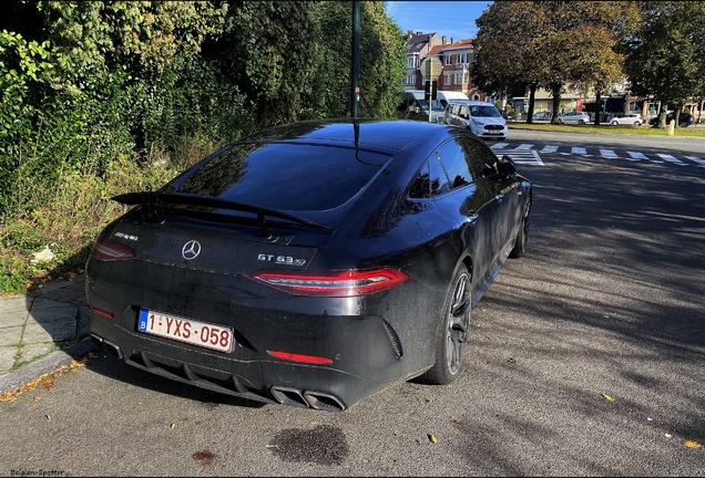 Mercedes-AMG GT 63 S X290