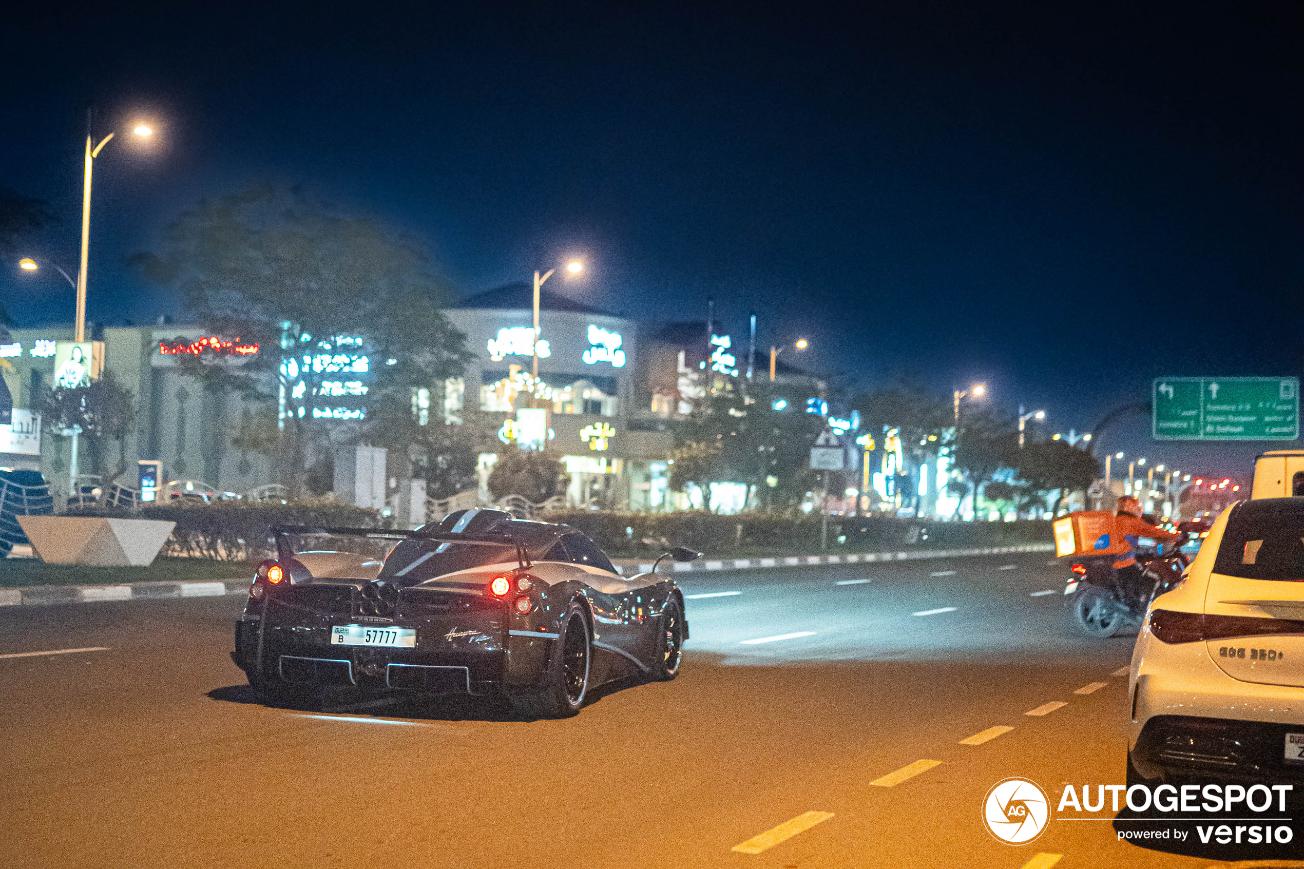 Allerlaatste Pagani Huayra Coupé gespot