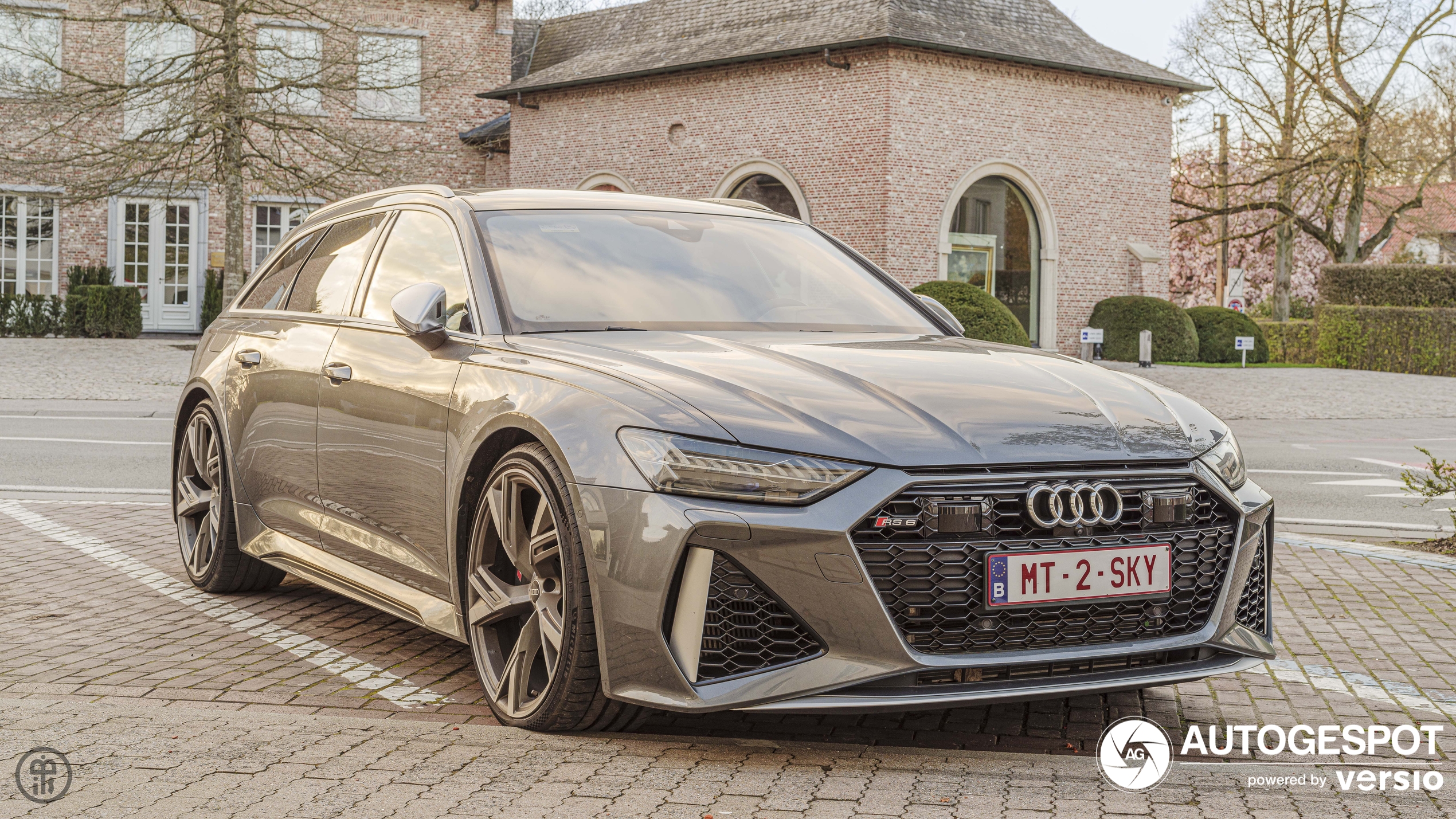 Audi RS6 Avant C8