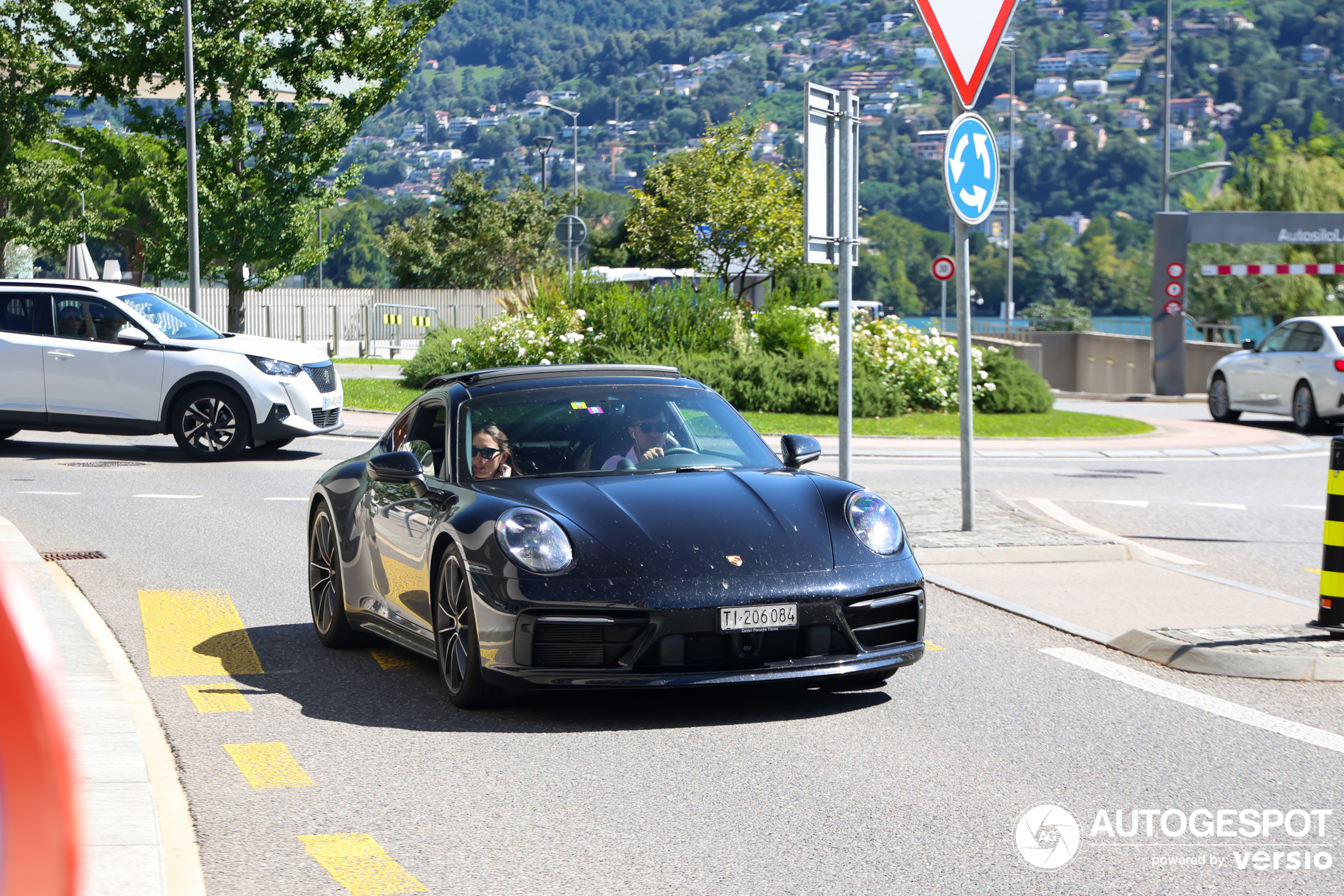 Porsche 992 Carrera 4S