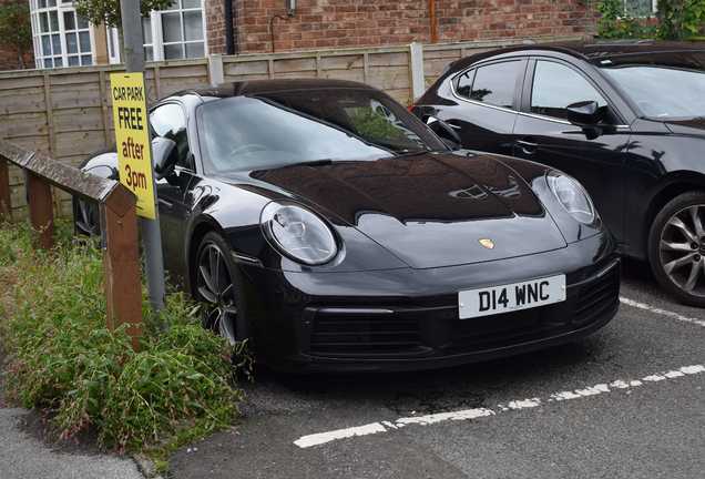 Porsche 992 Carrera 4S