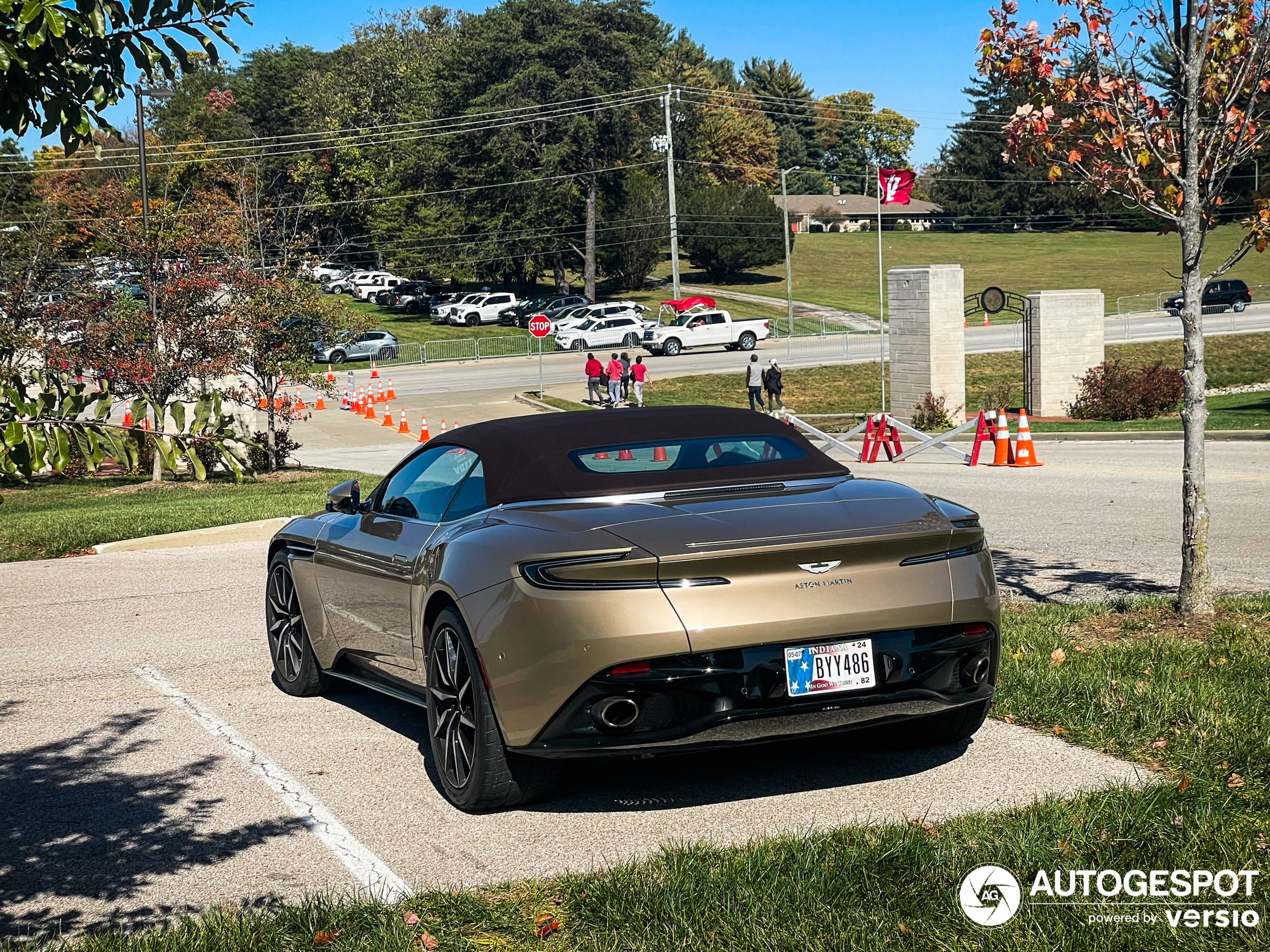 Aston Martin DB11 V8 Volante