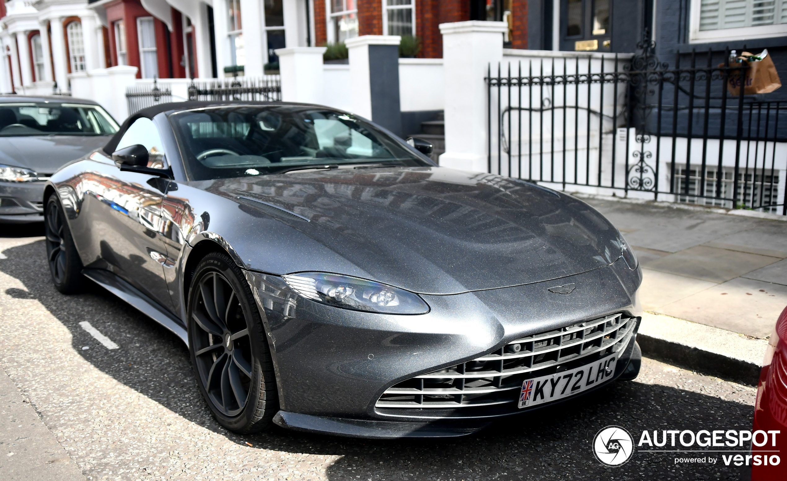 Aston Martin V8 Vantage Roadster 2020