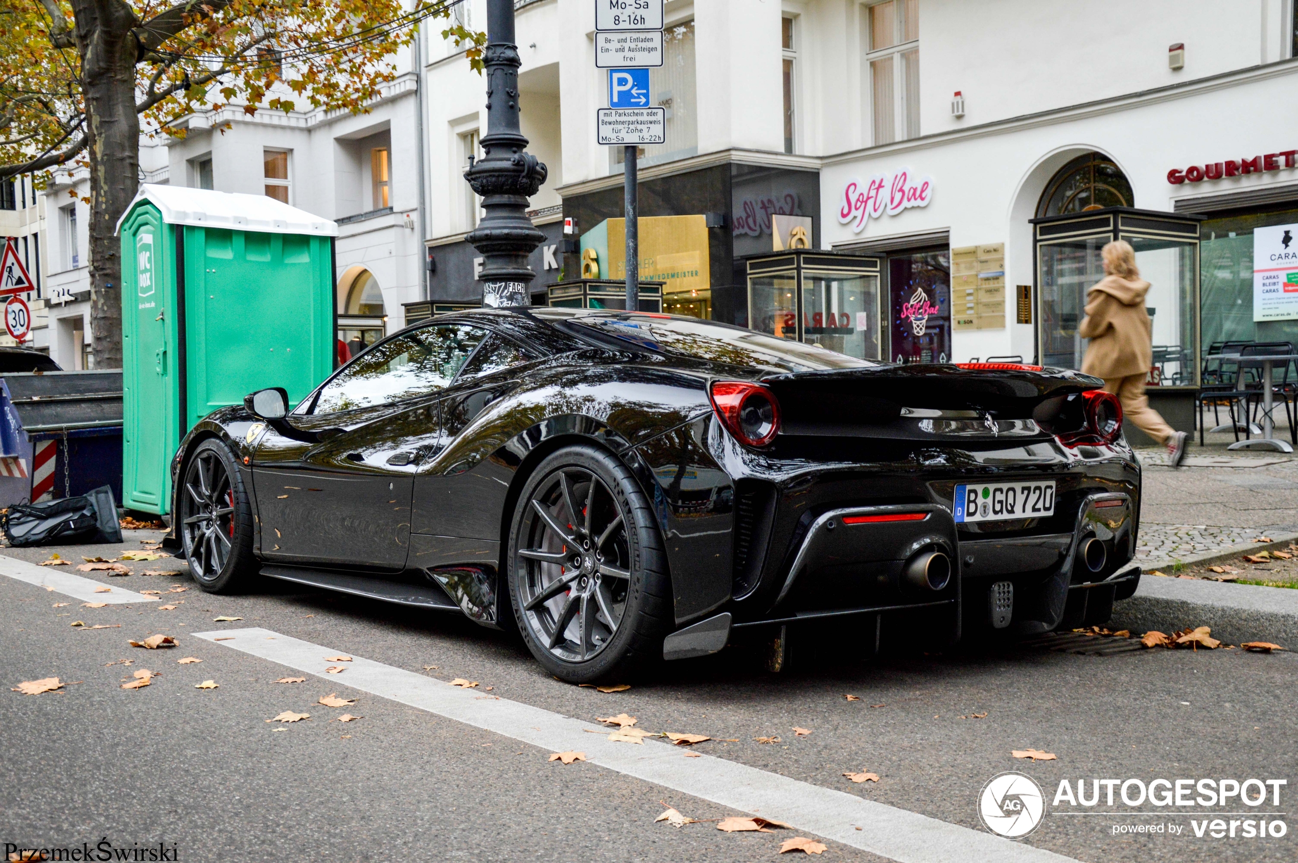 Ferrari 488 Pista