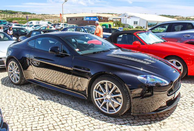 Aston Martin V12 Vantage S