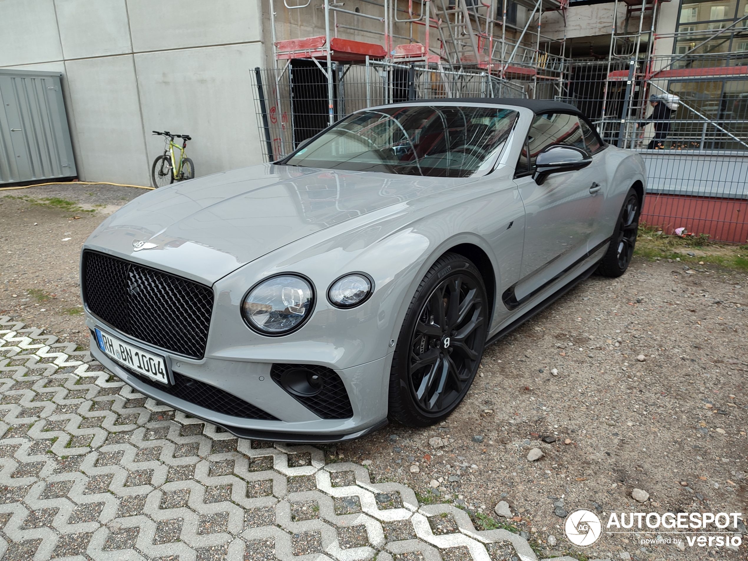 Bentley Continental GTC V8 S 2023