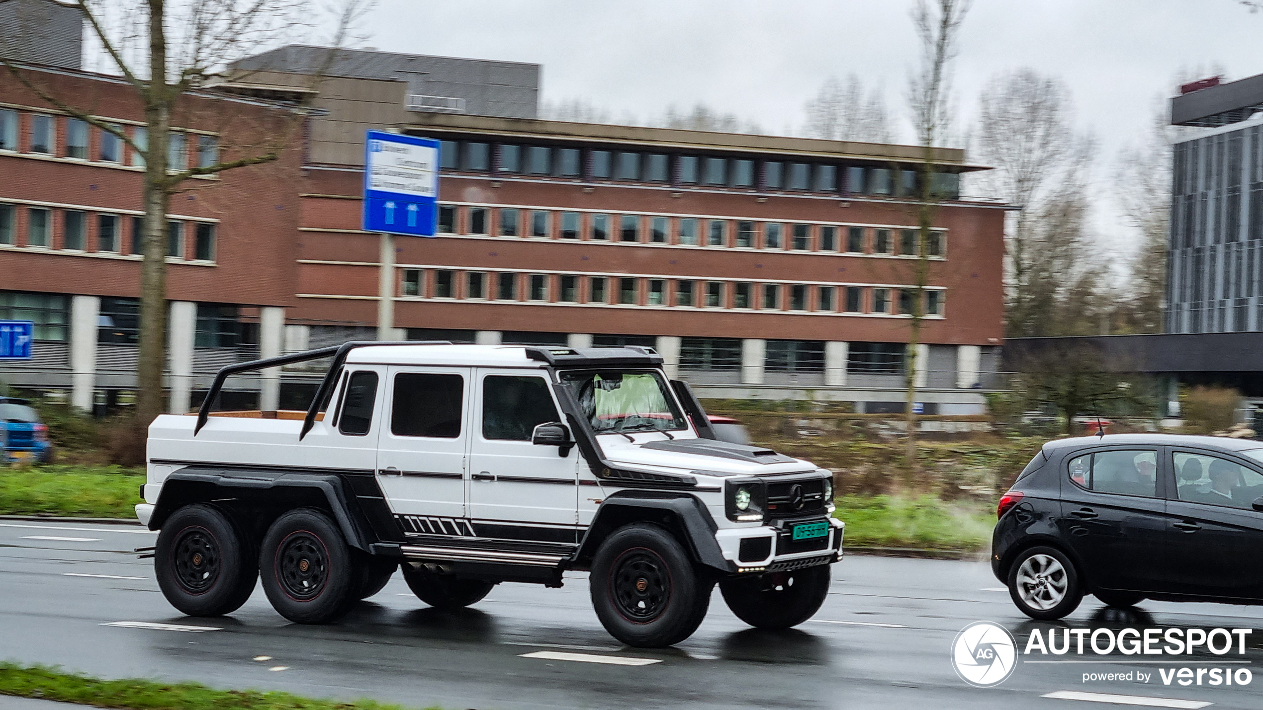 Haben Sie bereits vom G55 AMG 6x6 gehört?