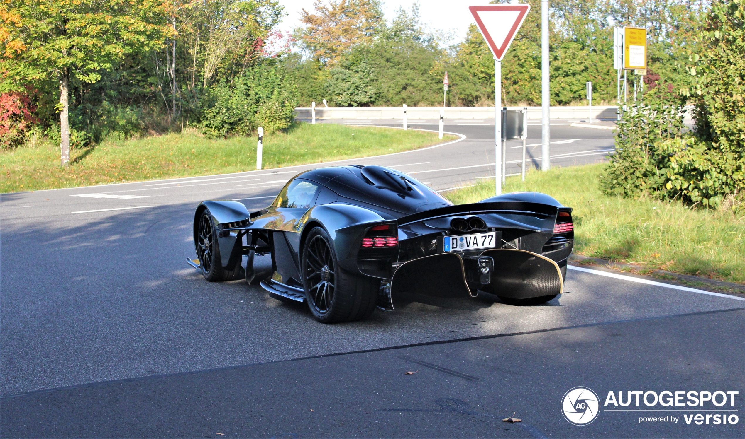 Još jedan Aston Martin Valkyrie izlazi na Nirburgring