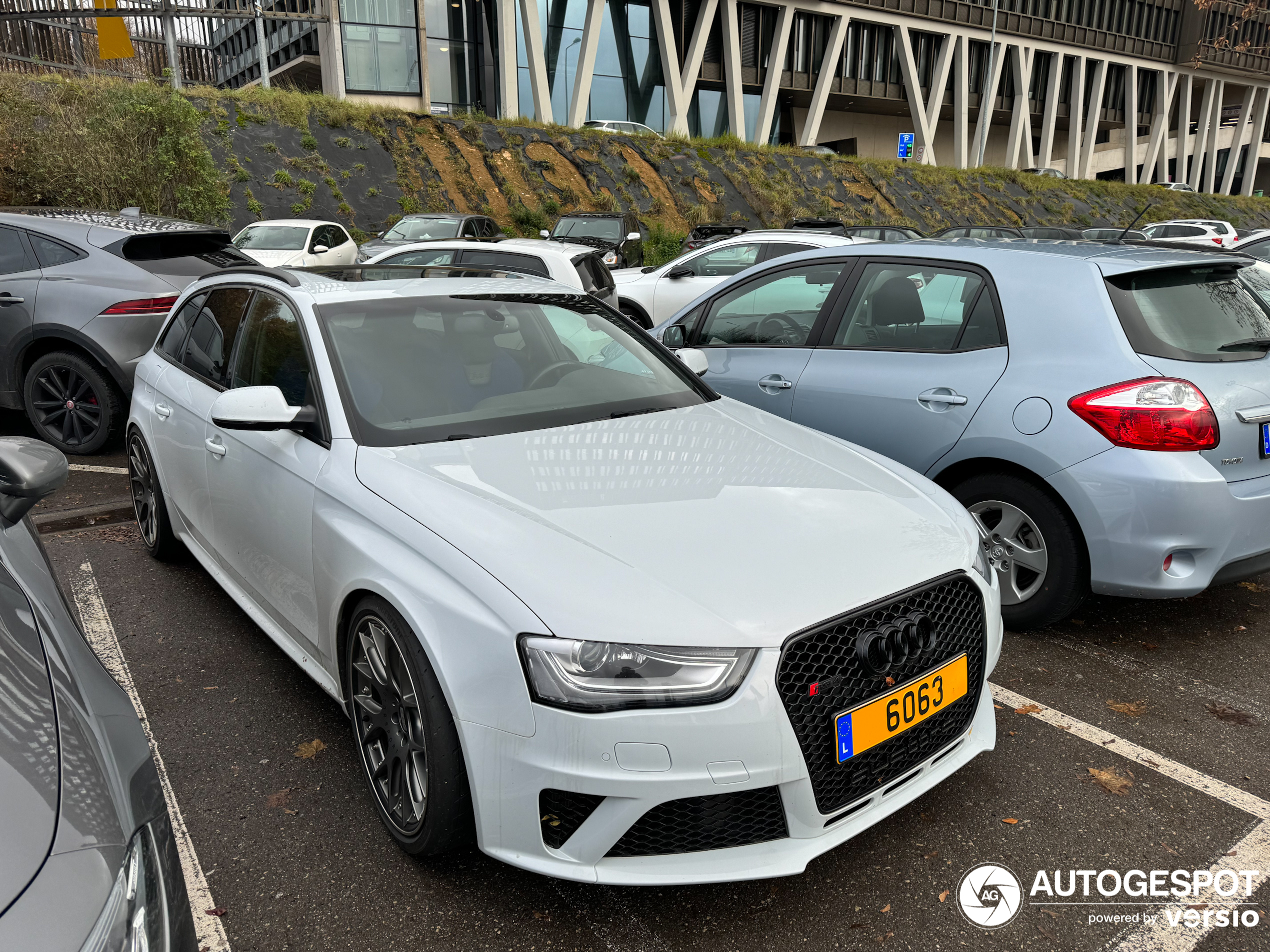 Audi RS4 Avant B8